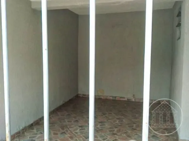 Casa com 200m² 2 quartos e 2 banheiros, à venda, no bairro Parque Maria Fernandes em São Paulo