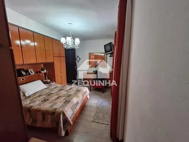 Casa com 384m² 2 quartos e 2 banheiros, à venda, no bairro Vila Yara em Osasco