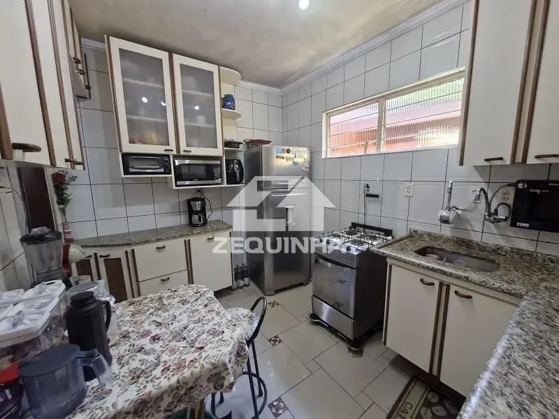Casa, 2 quartos, 313 m² - Foto 4