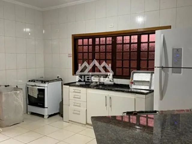 Casa com 150m² 3 quartos e 2 banheiros, à venda, no bairro Massaguaçu em Caraguatatuba