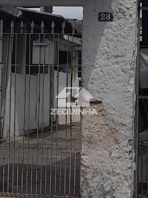 Casa, 7 quartos, 140 m² - Foto 1