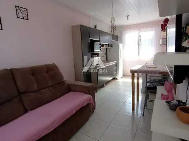 Casa 2 quartos e 1 banheiro, à venda, no bairro Orfãs em Ponta Grossa