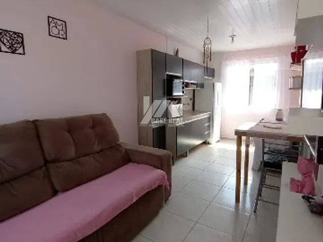 Casa 2 quartos e 1 banheiro, à venda, no bairro Orfãs em Ponta Grossa