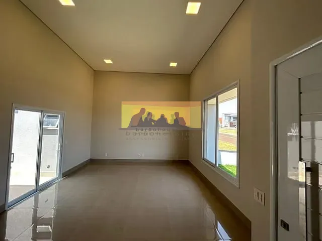 Casa com 300m² 3 quartos e 5 banheiros, à venda, no bairro Parque Brasil 500 em Paulínia