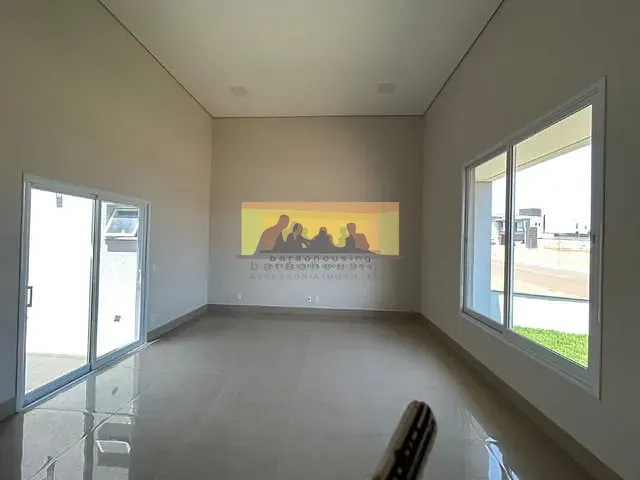 Casa com 300m² 3 quartos e 5 banheiros, à venda, no bairro Parque Brasil 500 em Paulínia