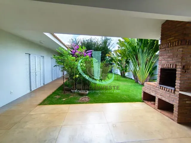 Casa com 480m² 4 quartos e 5 banheiros, à venda ou para alugar, no bairro PARQUE RESIDENCIAL DAMHA em ARARAQUARA