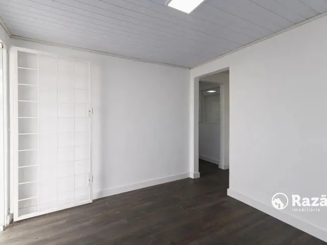 Casa 2 quartos e 1 banheiro, para alugar, no bairro Boqueirão em Curitiba