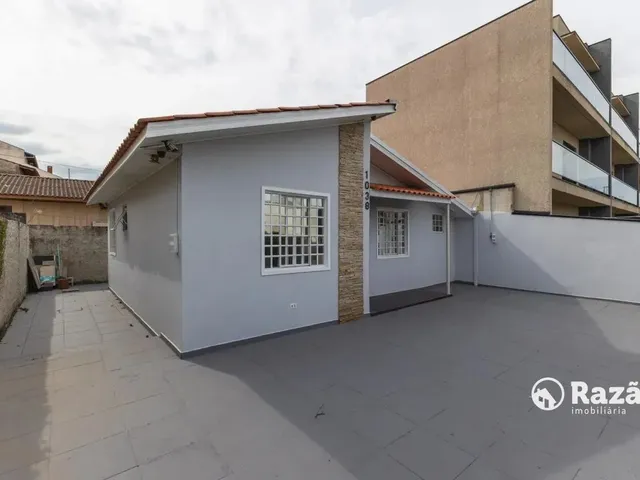 Casa 2 quartos e 1 banheiro, para alugar, no bairro Boqueirão em Curitiba