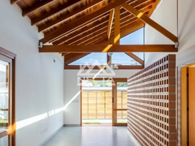 Casa com 270m² 3 quartos e 3 banheiros, à venda, no bairro Massaguaçu em Caraguatatuba