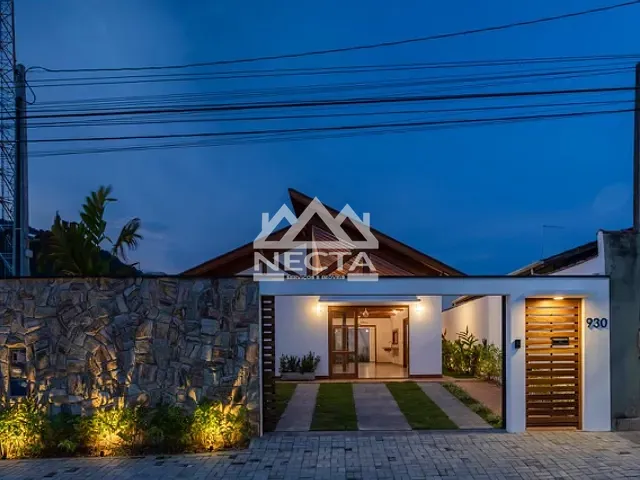 Casa com 270m² 3 quartos e 3 banheiros, à venda, no bairro Massaguaçu em Caraguatatuba