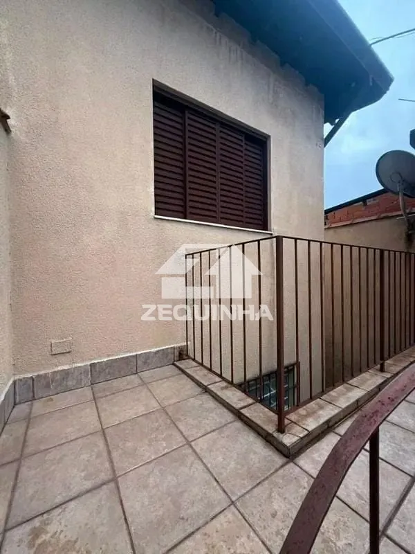 Casa, 3 quartos, 182 m² - Foto 2