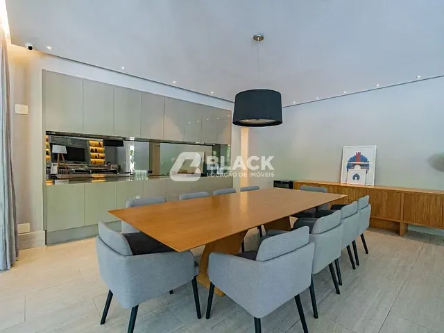 Casa com 2000m² 4 quartos e 6 banheiros, à venda ou para alugar, no bairro Fazenda Boa Vista em Porto Feliz