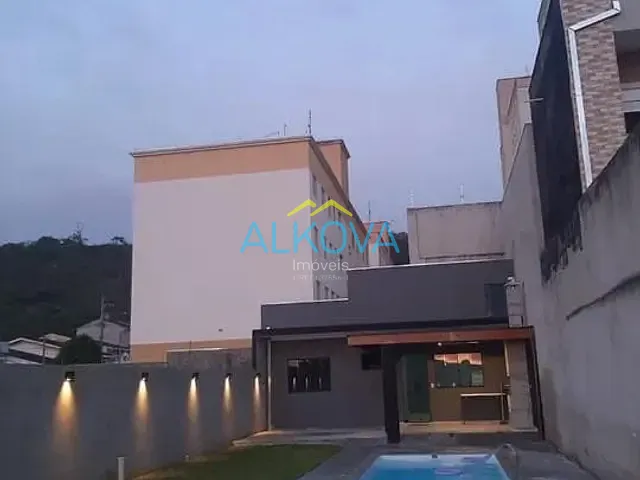 Casa com 240m² 1 quarto e 1 banheiro, à venda, no bairro Jardim Santa Júlia em São José dos Campos