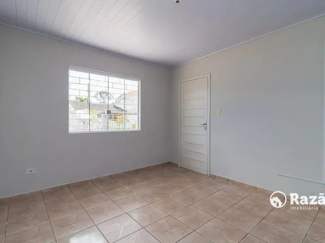 Casa 2 quartos e 1 banheiro, para alugar, no bairro Atuba em Pinhais