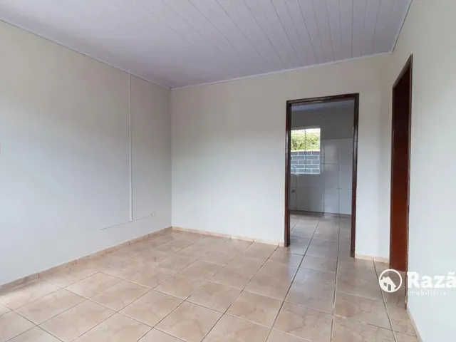 Casa 2 quartos e 1 banheiro, para alugar, no bairro Atuba em Pinhais