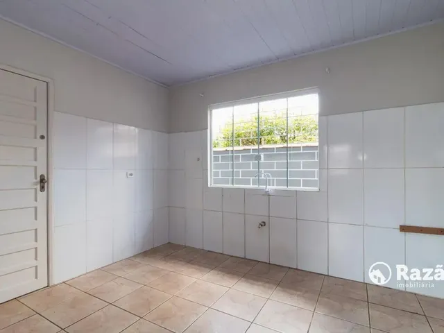Casa 2 quartos e 1 banheiro, para alugar, no bairro Atuba em Pinhais