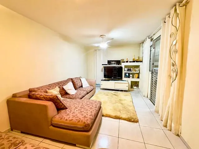Casa com 106m² 2 quartos e 1 banheiro, à venda ou para alugar, no bairro Conjunto Habitacional Brigadeiro Faria Lima em São Paulo