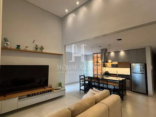 Casa com 195m² 3 quartos e 2 banheiros, à venda, no bairro Vila Mariana em Aparecida de Goiânia