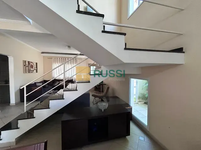 Casa com 277m² 4 quartos e 4 banheiros, à venda, no bairro Urbanova V em São José dos Campos