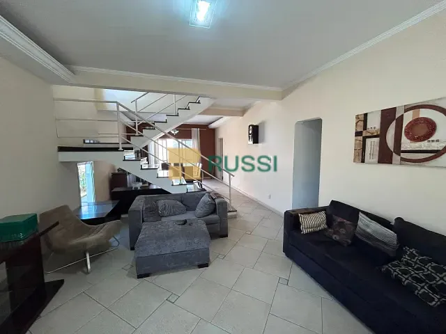 Casa com 277m² 4 quartos e 4 banheiros, à venda, no bairro Urbanova V em São José dos Campos