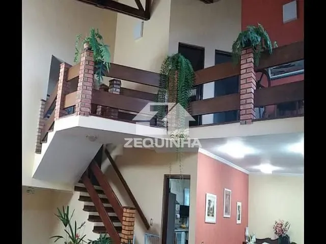 Casa com 1500m² 4 quartos e 6 banheiros, à venda, no bairro Nova Higienopolis em Jandira