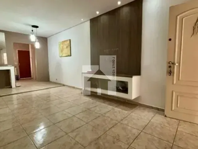 Casa com 211m² 2 quartos e 2 banheiros, à venda ou para alugar, no bairro Jardim Pacaembu em Jundiaí