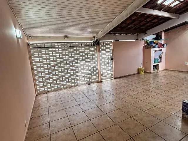 Casa com 211m² 2 quartos e 2 banheiros, à venda ou para alugar, no bairro Jardim Pacaembu em Jundiaí