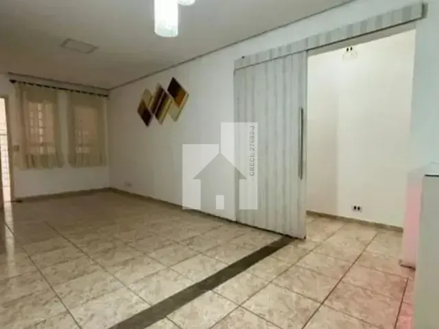 Casa com 211m² 2 quartos e 2 banheiros, à venda ou para alugar, no bairro Jardim Pacaembu em Jundiaí