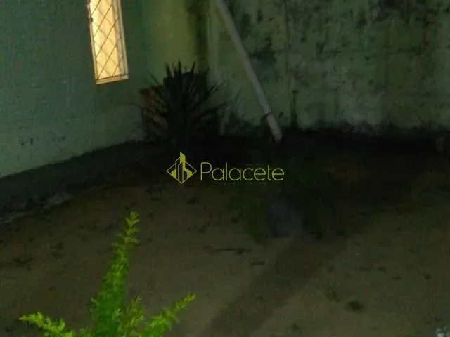 Casa 2 quartos e 1 banheiro, à venda, no bairro Conjunto Habitacional Terra dos Ipês I (Sul) em Pindamonhangaba