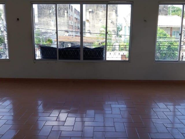 Casa 3 quartos e 2 banheiros, à venda, no bairro Tamarineira em Recife