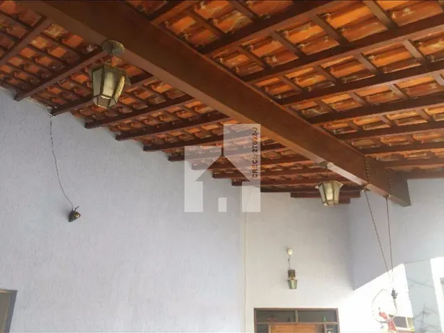 Casa com 250m² 3 quartos e 2 banheiros, à venda, no bairro Parque Cidade Jardim em Jundiaí