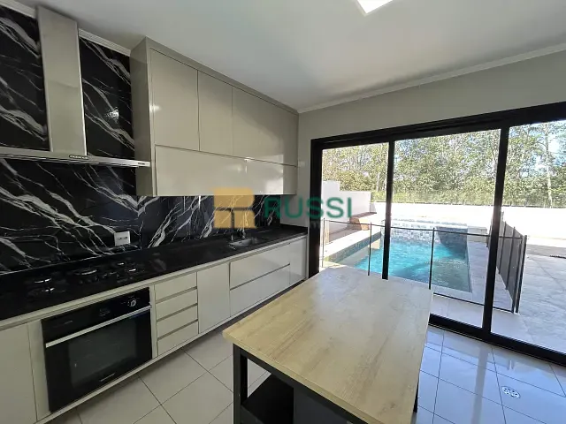Casa com 300m² 5 quartos e 7 banheiros, à venda, no bairro Urbanova V em São José dos Campos