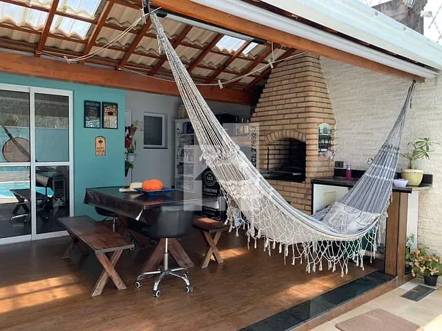 Casa com 150m² 3 quartos e 3 banheiros, à venda, no bairro Vila Mafalda em Jundiaí