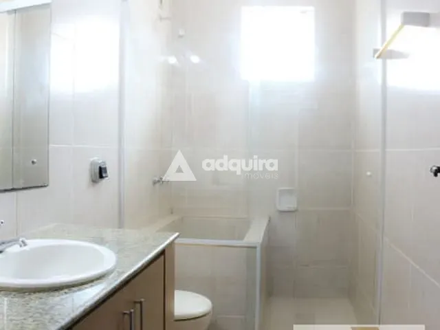 Sobrado com 350m² 3 quartos e 1 banheiro, à venda, no bairro Estrela em Ponta Grossa