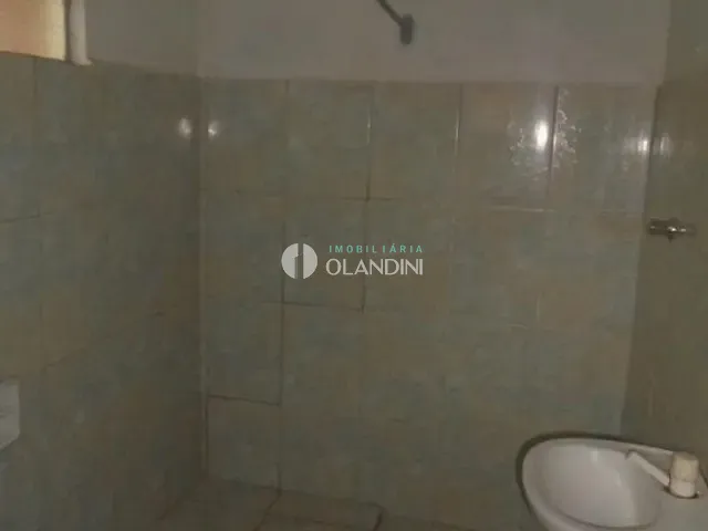 Casa com 100m² 1 quarto e 1 banheiro, para alugar, no bairro Centro em Artur Nogueira