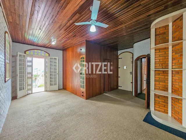 Casa 4 quartos e 3 banheiros, para alugar, no bairro Boa Vista em Novo Hamburgo