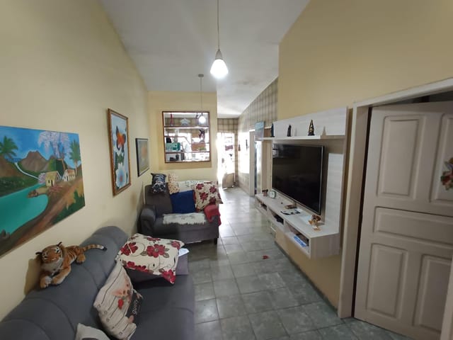 Casa 2 quartos e 2 banheiros, à venda, no bairro Casa Amarela em Recife