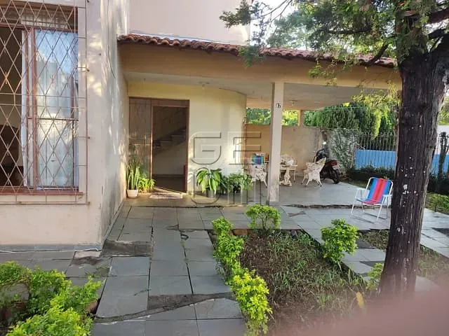 Casa à venda, no bairro Jardim Londrilar em Londrina
