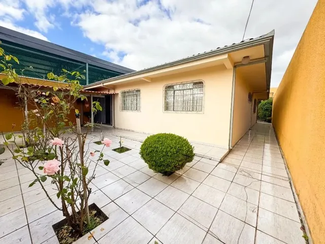 Casa com 360m² 3 quartos e 2 banheiros, à venda, no bairro Fazendinha em Curitiba