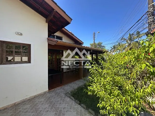 Casa com 272m² 3 quartos e 2 banheiros, à venda, no bairro Capricórnio em Caraguatatuba