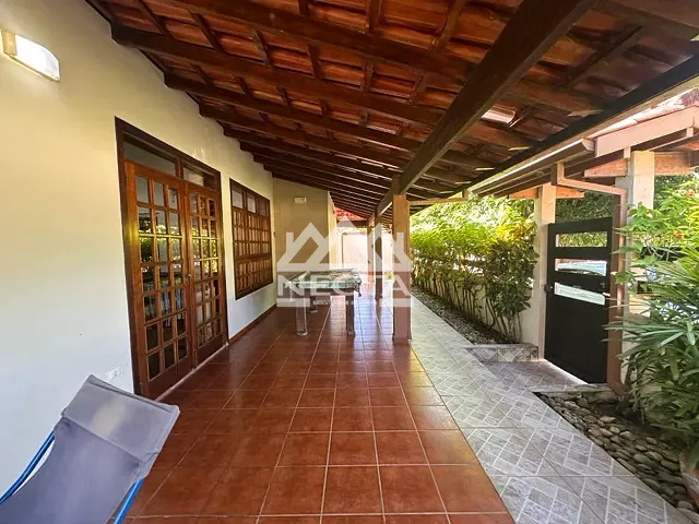 Casa com 272m² 3 quartos e 2 banheiros, à venda, no bairro Capricórnio em Caraguatatuba