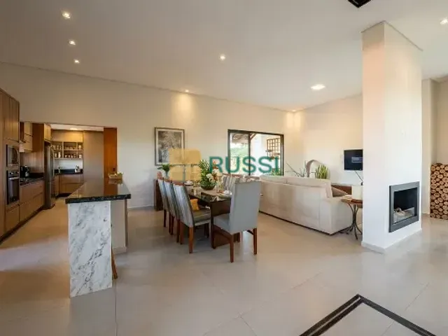 Casa com 405m² 4 quartos e 4 banheiros, à venda, no bairro Loteamento Verana em São José dos Campos