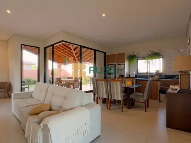 Casa com 405m² 4 quartos e 4 banheiros, à venda, no bairro Loteamento Verana em São José dos Campos