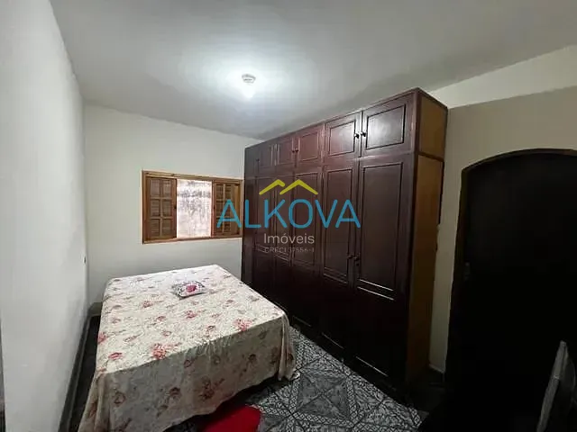 Casa com 250m² 2 quartos e 2 banheiros, à venda, no bairro Eugênio de Melo em São José dos Campos
