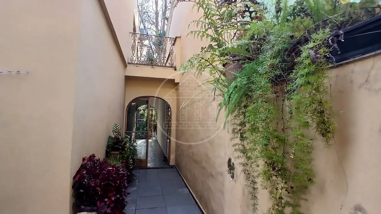 Casa, 3 quartos, 249 m² - Foto 35