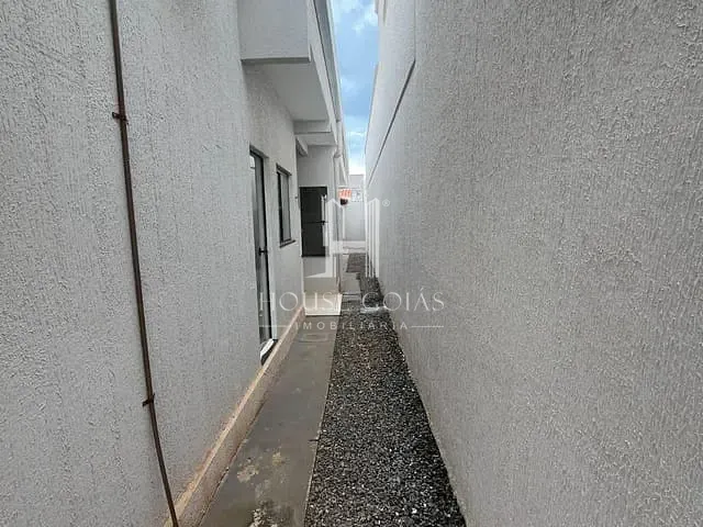 Casa 3 quartos e 2 banheiros, à venda, no bairro Residencial Ravena em Senador Canedo