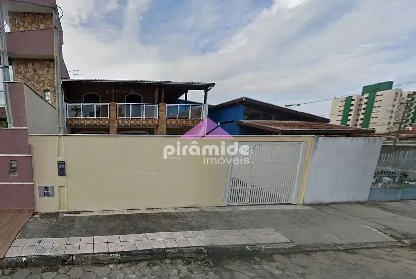 Casa, 5 quartos, 232 m² - Foto 1