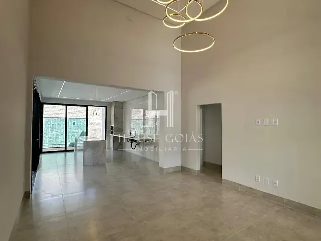 Casa com 308m² 3 quartos e 4 banheiros, à venda, no bairro Residencial PAraiso em Senador Canedo