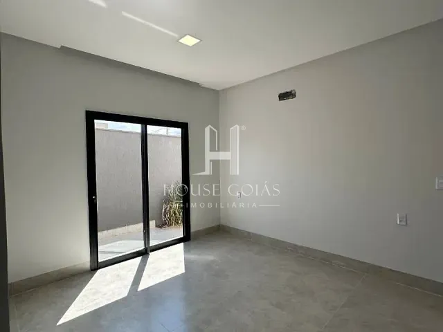Casa com 308m² 3 quartos e 4 banheiros, à venda, no bairro Residencial PAraiso em Senador Canedo