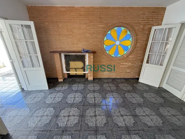 Casa com 540m² 5 quartos e 4 banheiros, à venda, no bairro Jardim Apolo I em São José dos Campos